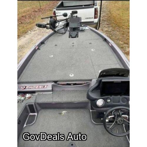 2022 Phoenix Bass Boats 920 Elite
